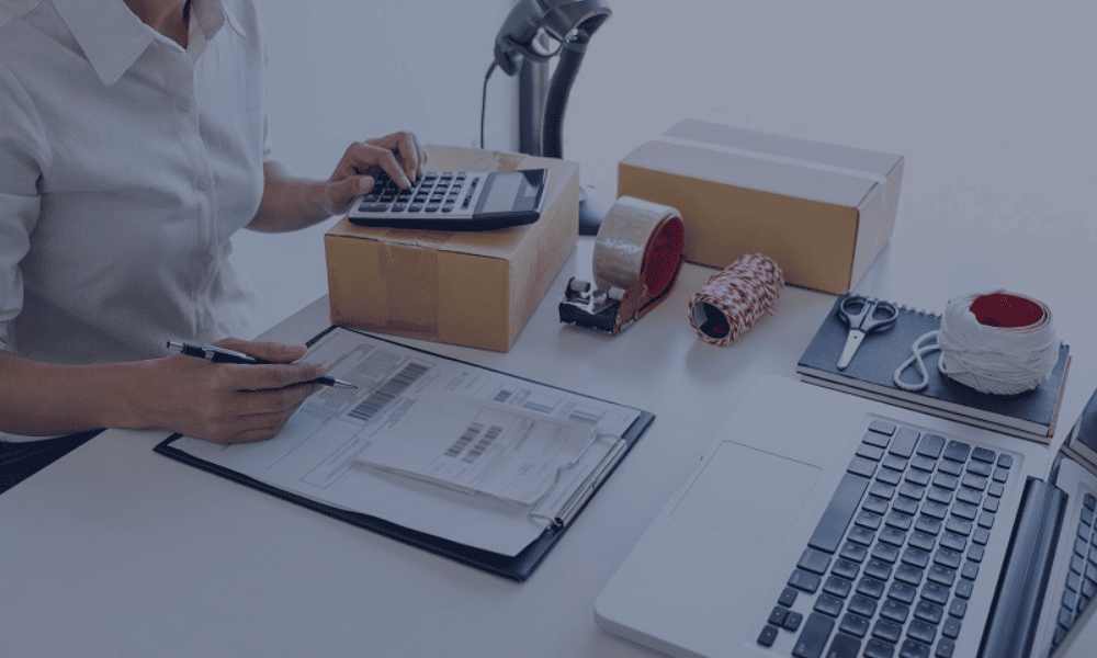 Cómo funciona un seguro de crédito para empresas gestionando facturas y riesgo de impago
