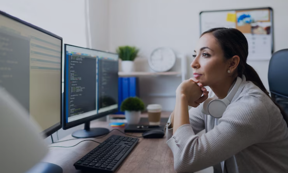 Qué es un software propietario y cómo funciona en una empresa