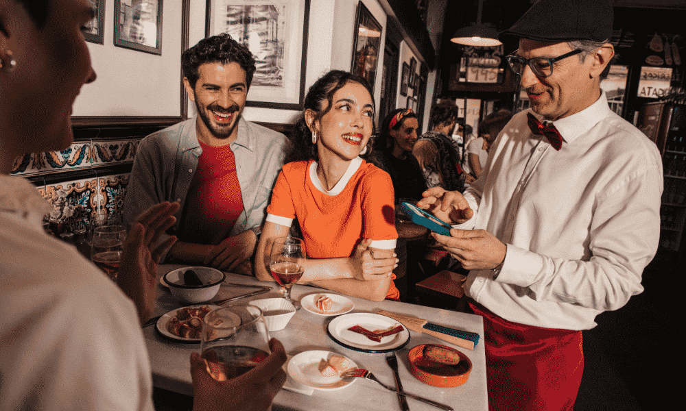 Pago con datáfono sin internet en un bar